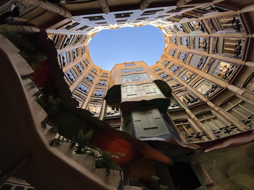 La Pedrera - Butterfly Courtyard with Sky