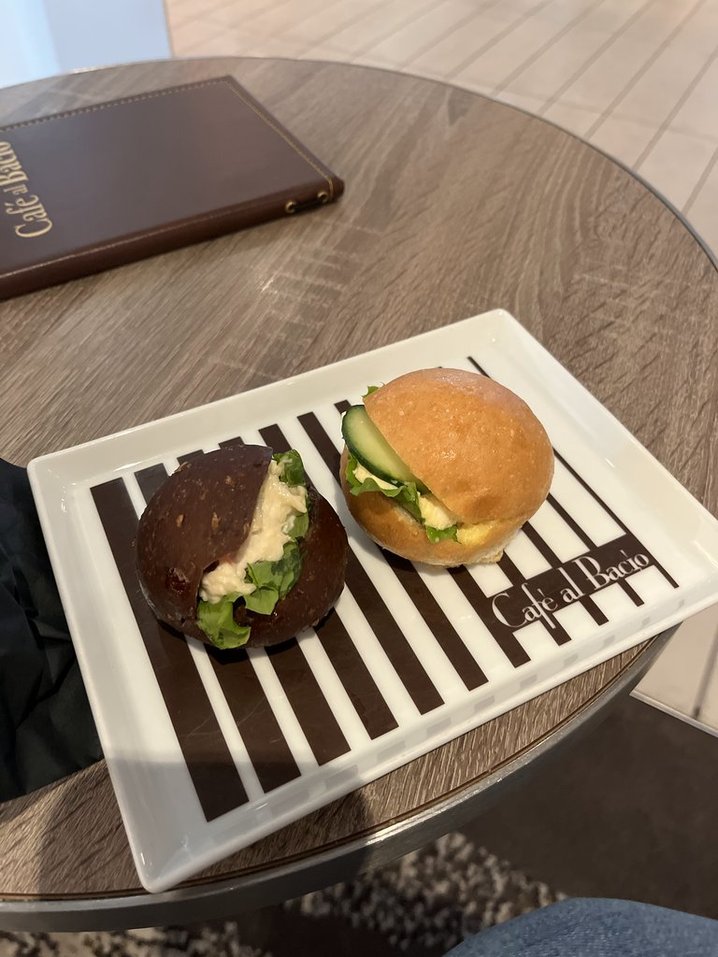 Celebrity Apex - Café al Bacio - Sandwiches