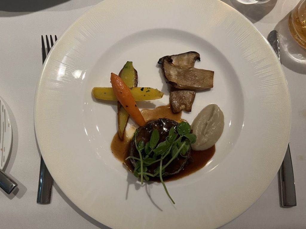 Cosmopolitan Oxtail Royale