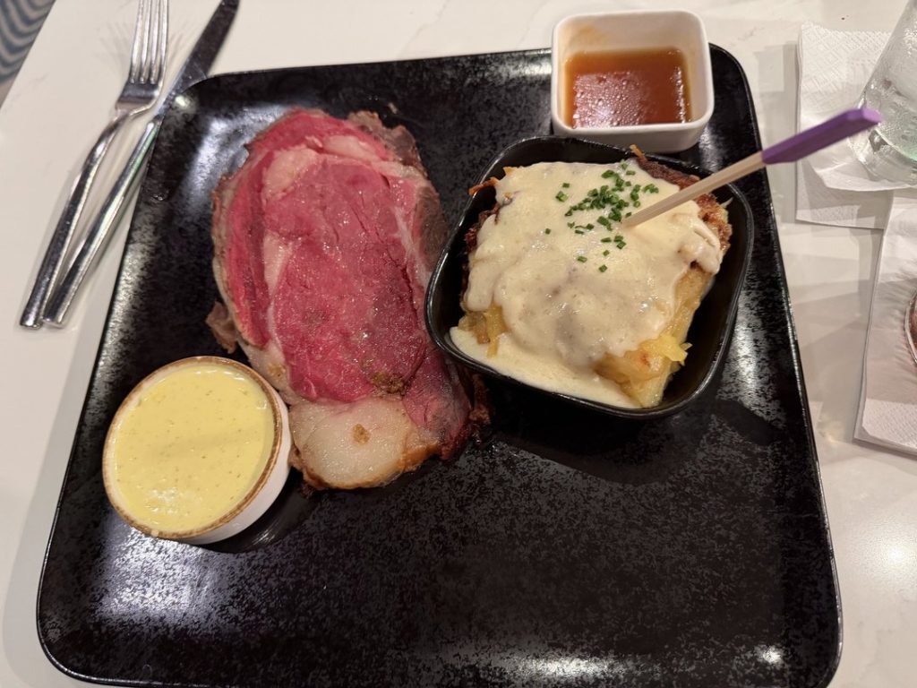 Steakhouse 71 - Prime Rib & Potatoes Au Gratin