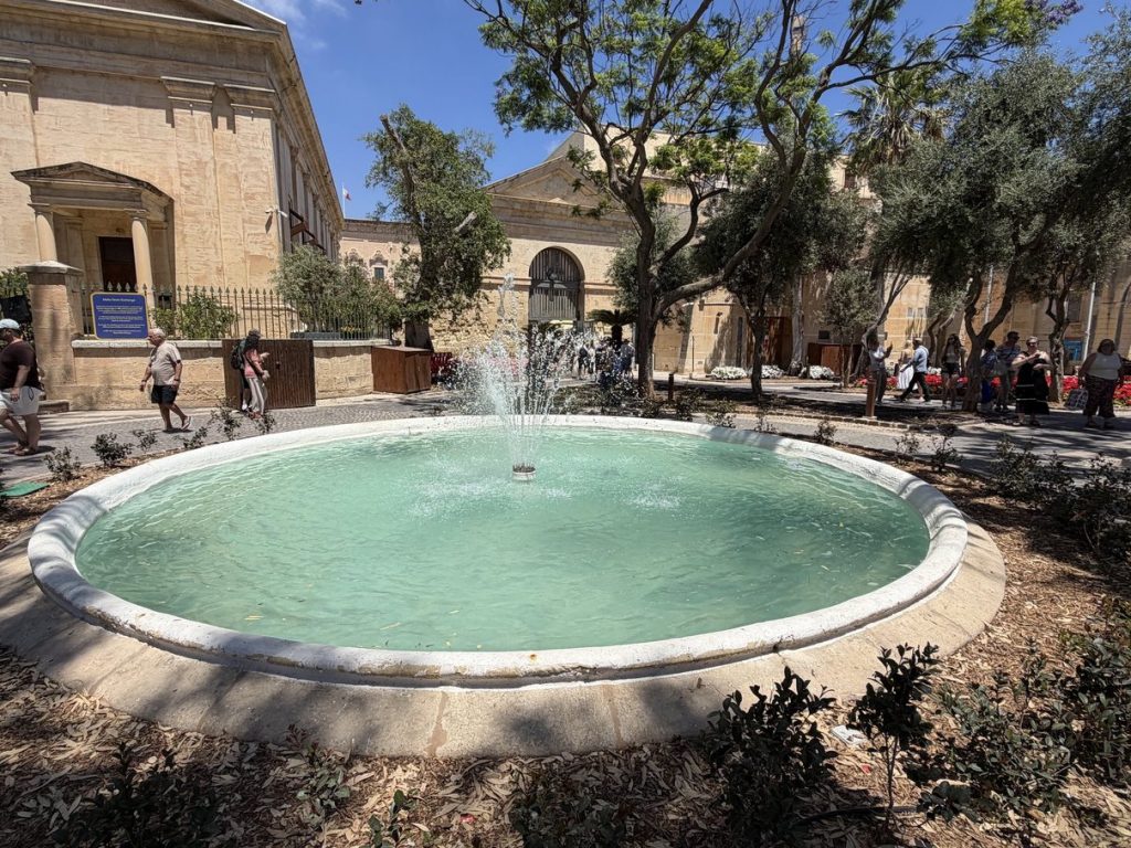 Upper Barrakka Gardens Fountain (Malta)