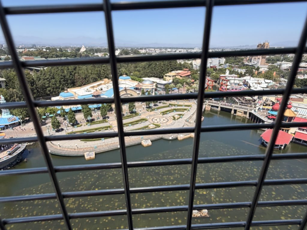 Paradise Bay & Garden Park from Pixar Pal Around