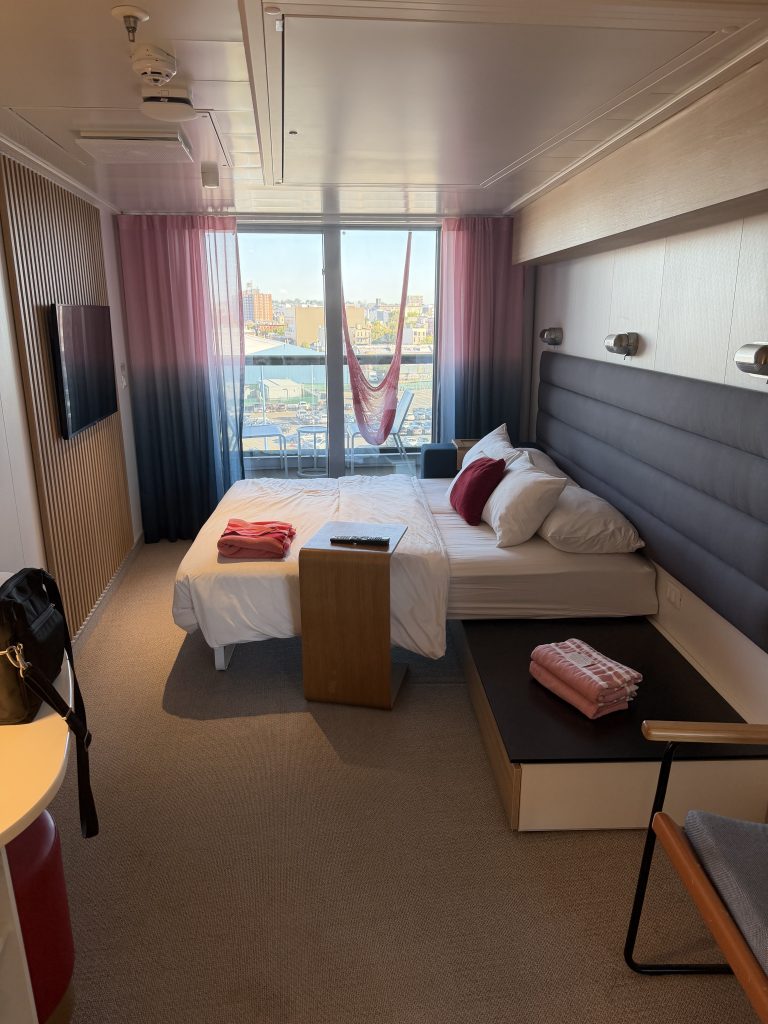 Looking Inside Stateroom 10306A - Valiant Lady