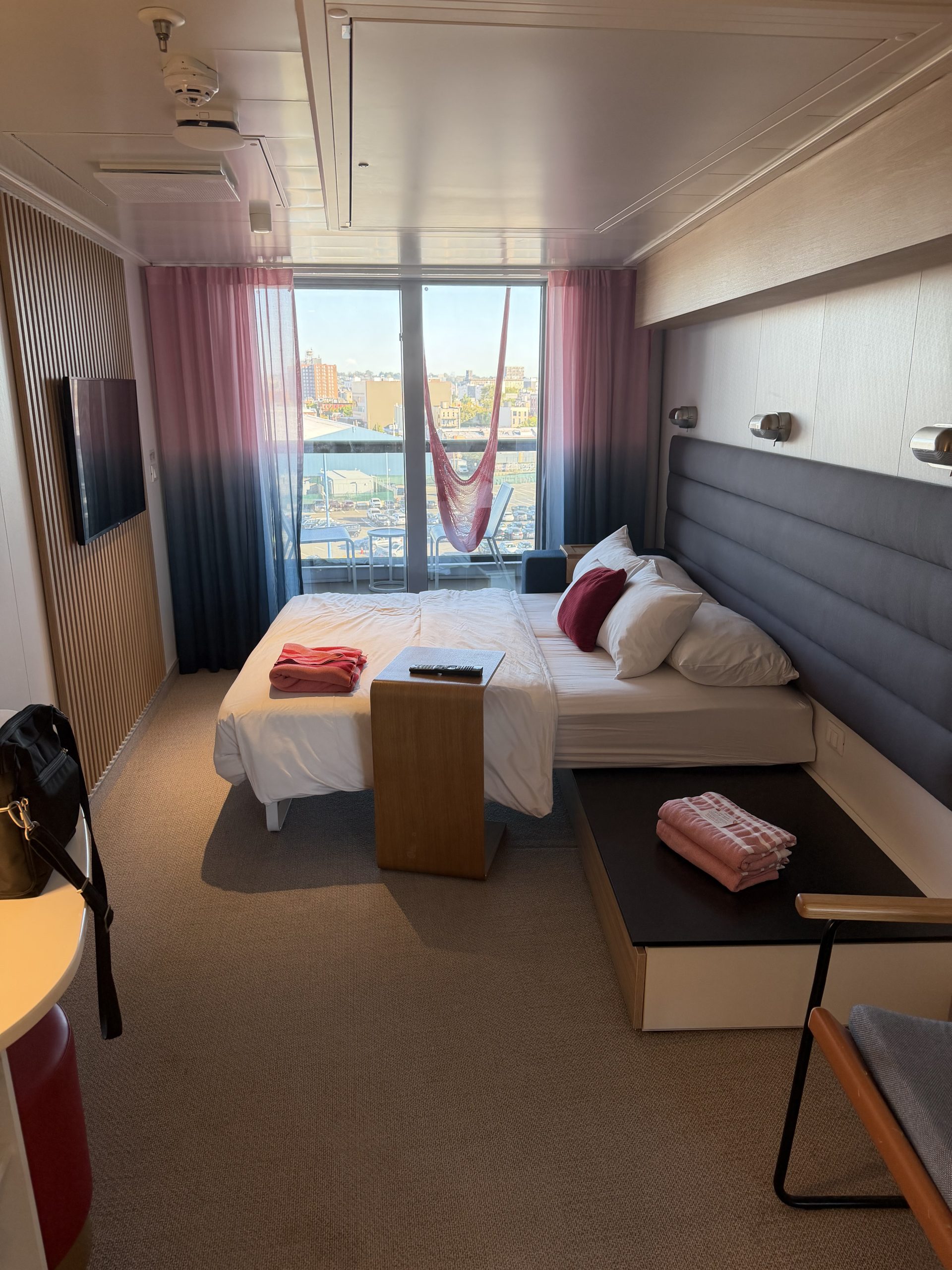 Looking Inside Stateroom 10306A - Valiant Lady